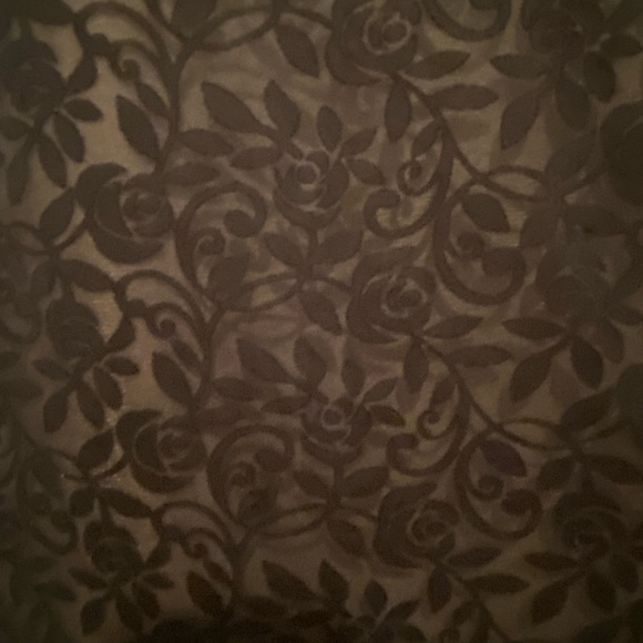 Express dress with Lacey material stretchable with a ivory slip - Picture 5 of 11